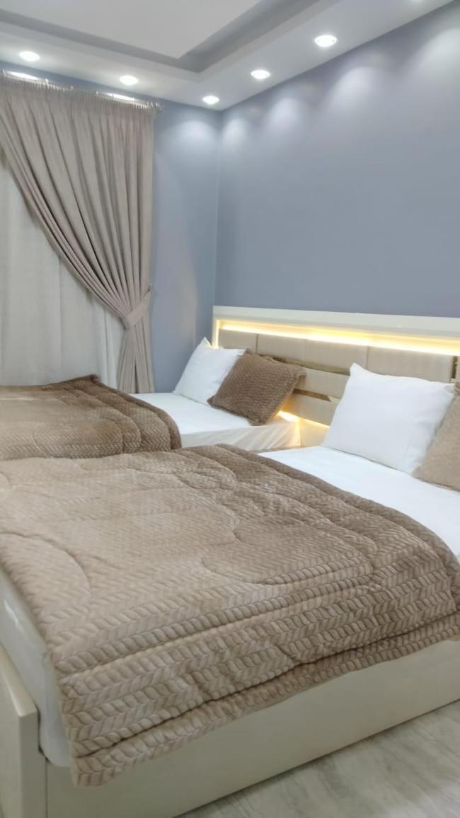 Apartment Fully Furnished In Front Of Stars