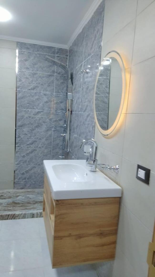 Apartment Fully Furnished In Front Of Stars